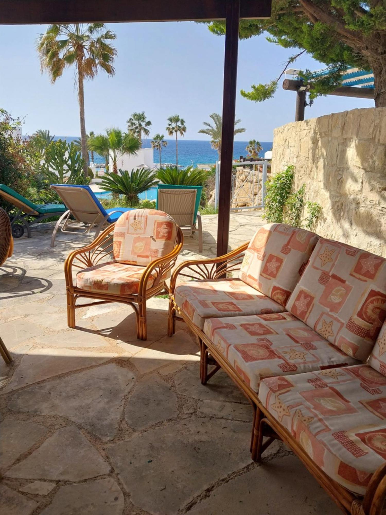 Villa Margo By The Sea Paphos Exterior photo