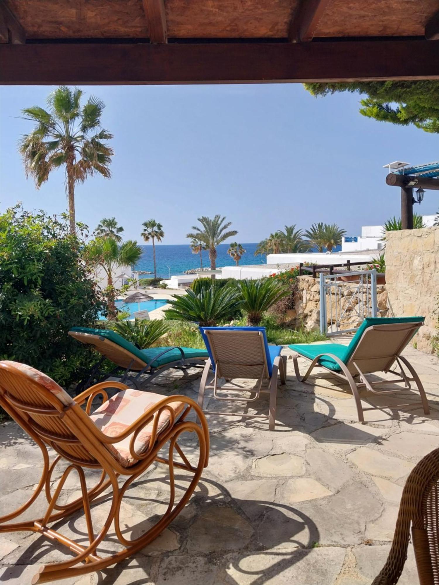 Villa Margo By The Sea Paphos Exterior photo