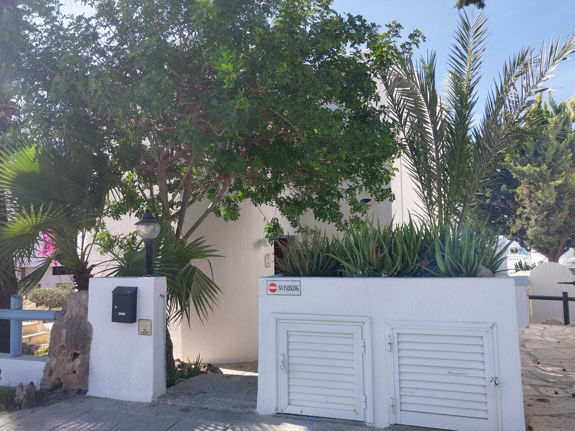 Villa Margo By The Sea Paphos Exterior photo