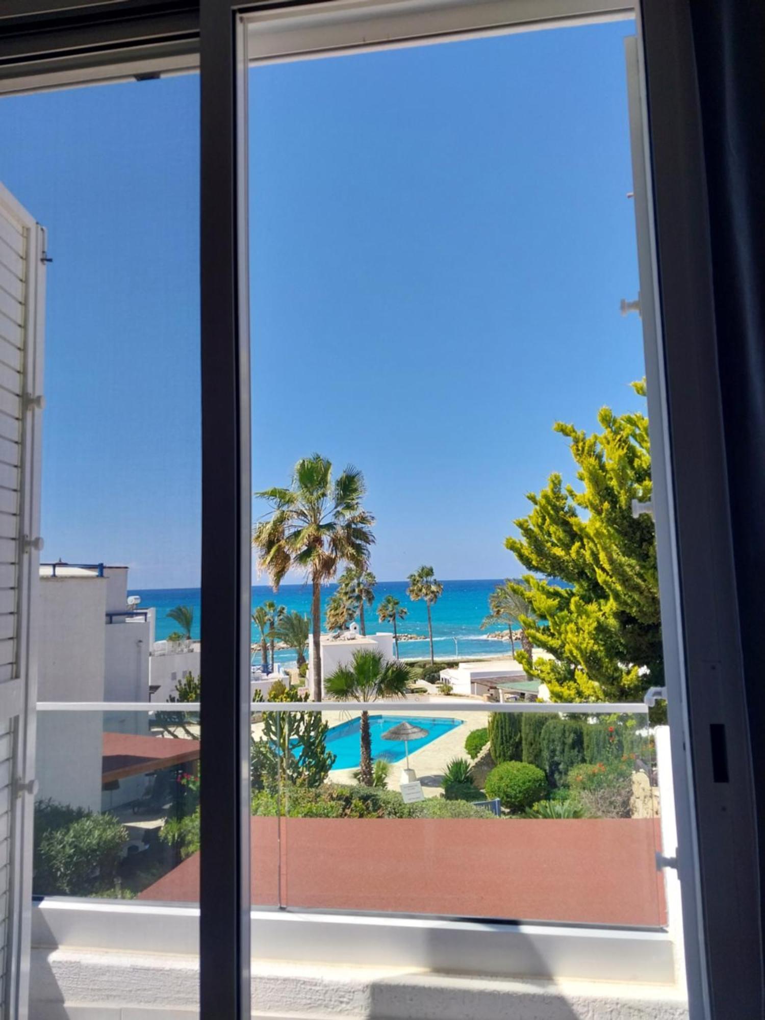 Villa Margo By The Sea Paphos Exterior photo