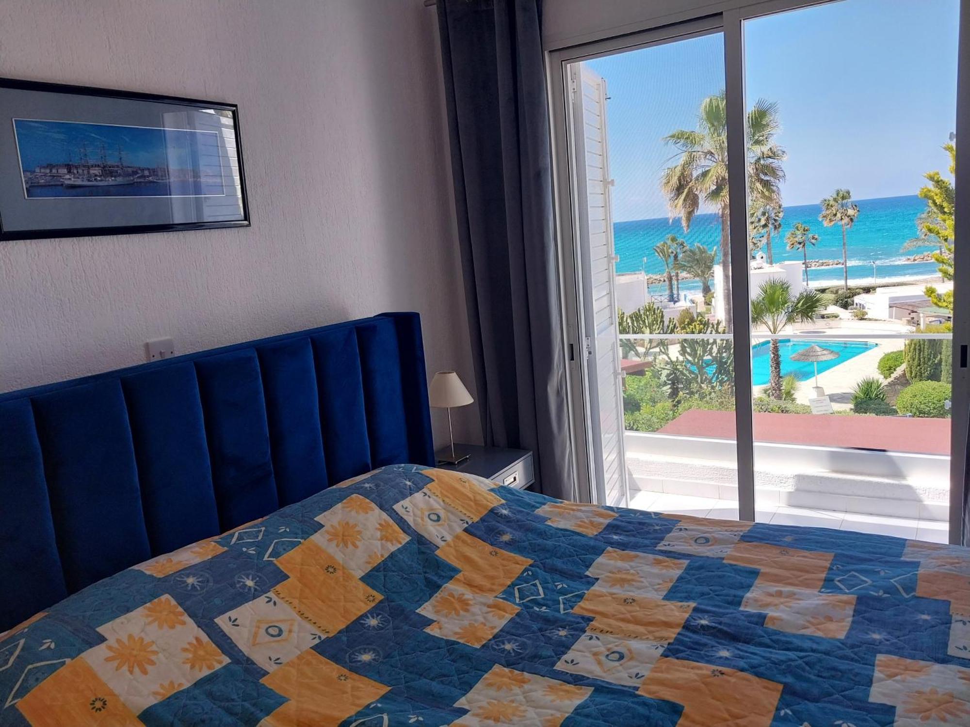 Villa Margo By The Sea Paphos Exterior photo