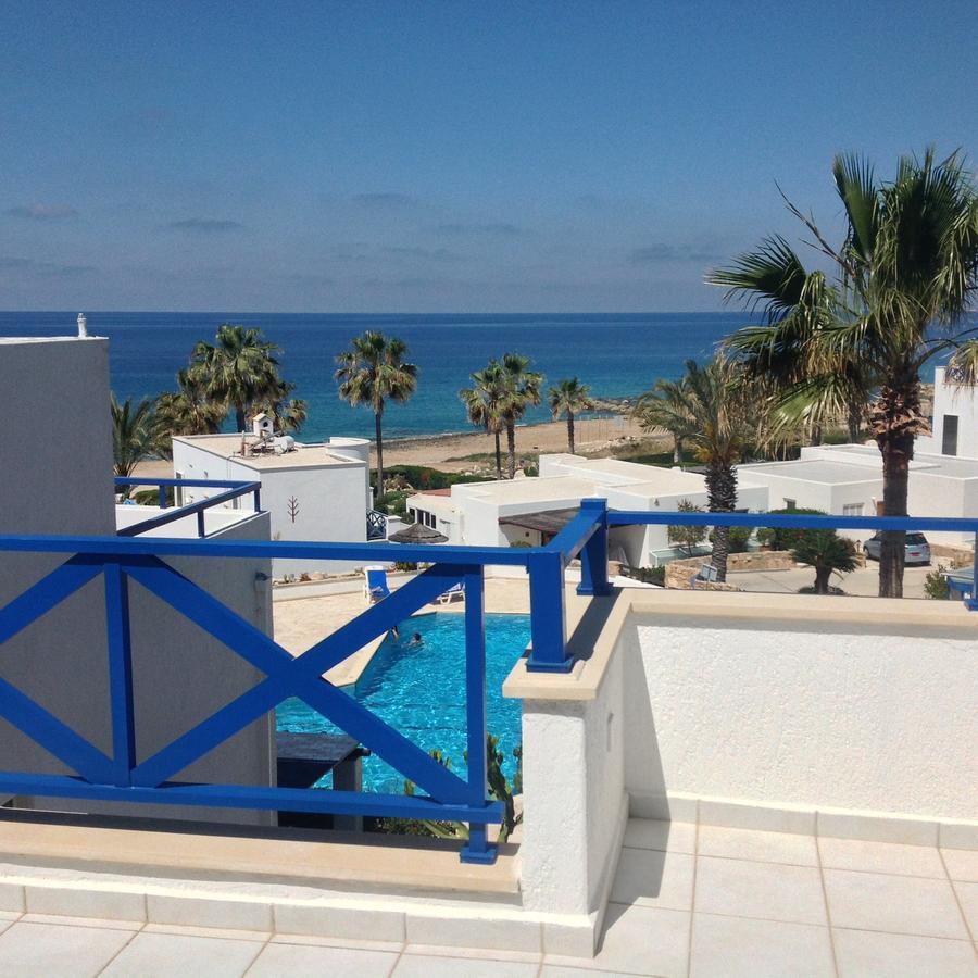Villa Margo By The Sea Paphos Exterior photo