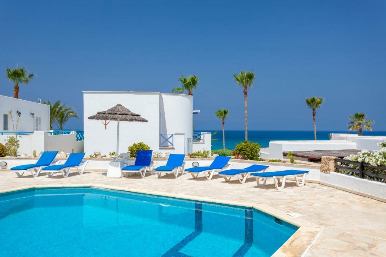Villa Margo By The Sea Paphos Exterior photo